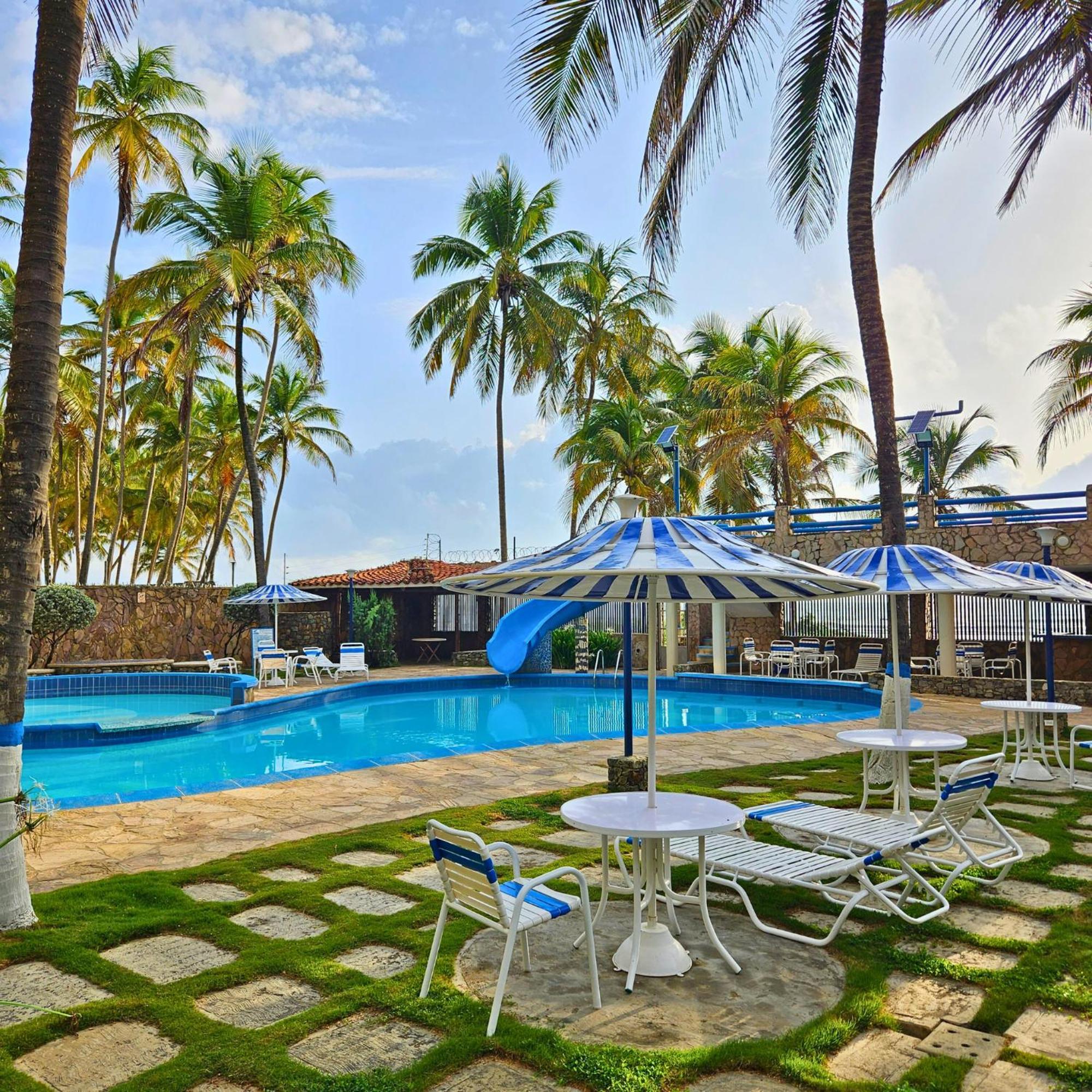 Ferienwohnung Tucacas, Frente Al Mar, Piscina Y Playa Privada Exterior foto