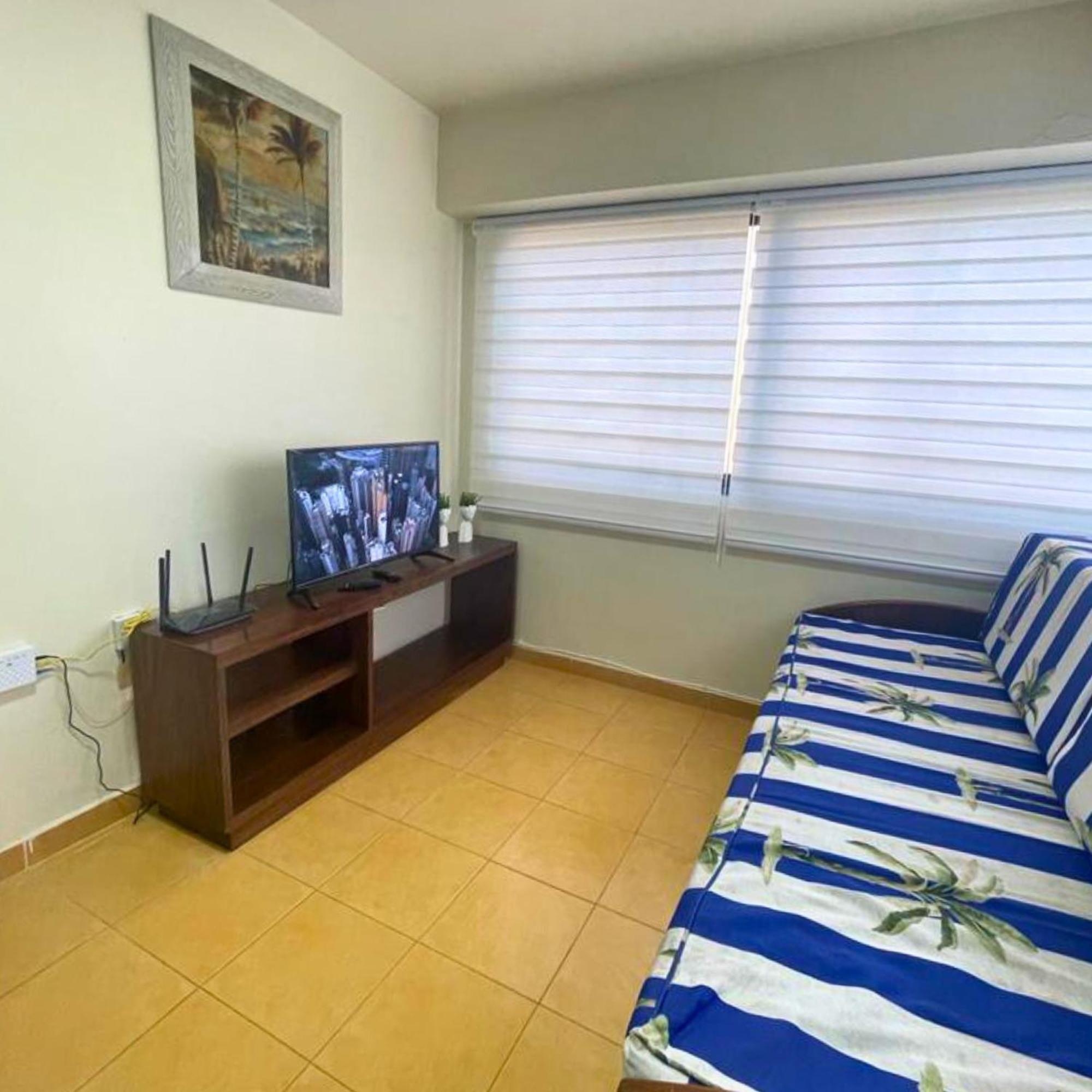 Ferienwohnung Tucacas, Frente Al Mar, Piscina Y Playa Privada Exterior foto